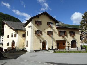 23534590-Ferienwohnung-4-Pontresina-300x225-1