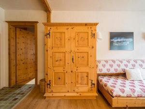 19069901-Ferienwohnung-2-Pontresina-300x225-4