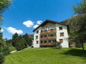 23674897-Ferienwohnung-4-Pontresina-300x225-1