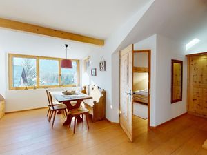 23679186-Ferienwohnung-3-Pontresina-300x225-1