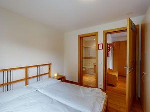 19268870-Ferienwohnung-4-Pontresina-300x225-2