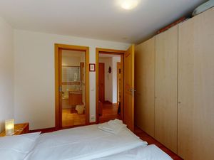 19268870-Ferienwohnung-4-Pontresina-300x225-5