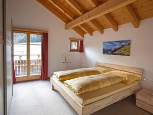 23537332-Ferienwohnung-2-Pontresina-300x225-4