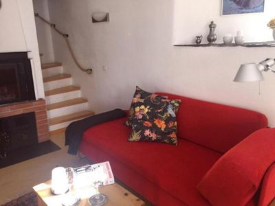 Sofa im Wohnzimmer, - Treppenaufgang Schlafzimmer