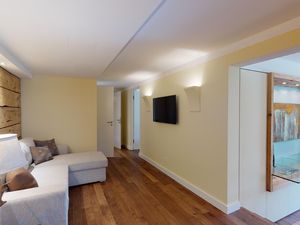 23488712-Ferienwohnung-4-Pontresina-300x225-2