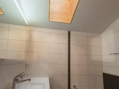 neues Badezimmer mit Dusche