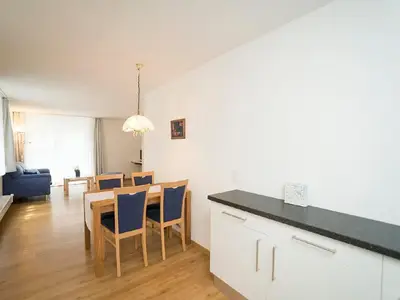 Wohnraum mit Essecke