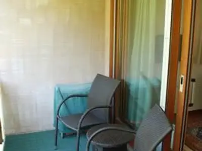 jede Wohnung hat einen eigenen Balkon