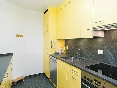 Zum Wohnzimmer hin offene Küche