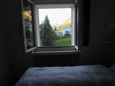 Blick Richtung N von Schlafzimmer aus