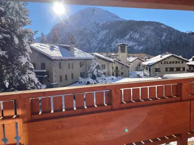 Blick in den Dorfkern von Pontresina und das Roseggtal