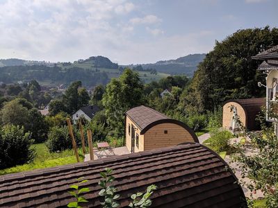 Ausblick von der Terrasse einer Lodge