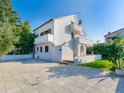 Ferienwohnung für 4 Personen (65 m²) in Poreč 1/10