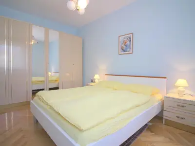 Schlafzimmer1