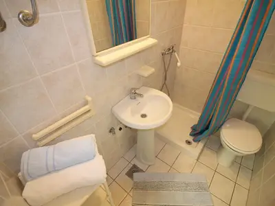 Bad mit Dusche