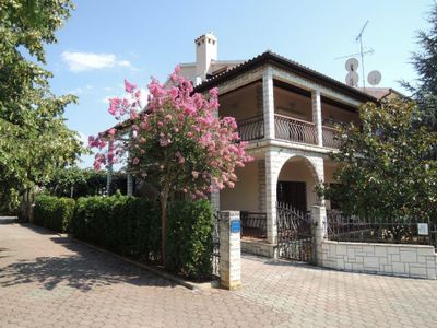 Außenansicht des Gebäudes. Ferienwohnung LUNA Porec