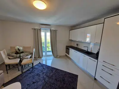 Ferienwohnung für 4 Personen (55 m²) in Poreč 1/10