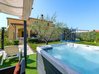 Ferienwohnung für 5 Personen (150 m²) in Poreč 1/10