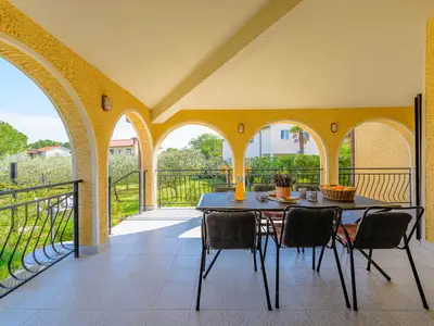 Ferienwohnung für 5 Personen (150 m²) in Poreč 3/10