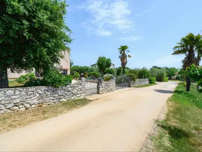 Ferienwohnung für 3 Personen (88 m²) in Dračevac 6/10