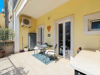 Ferienwohnung für 4 Personen (75 m²) in Poreč 1/10