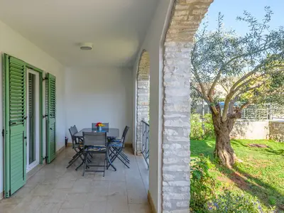 Ferienwohnung für 10 Personen (130 m²) in Poreč 1/10