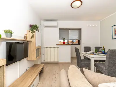 Ferienwohnung für 5 Personen (54 m²) in Poreč 2/10