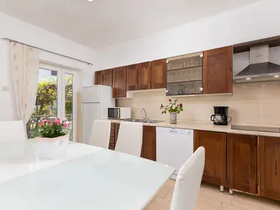 Ferienwohnung für 6 Personen (90 m²) in Poreč 5/10