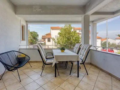 Ferienwohnung für 6 Personen (58 m²) in Poreč 1/10