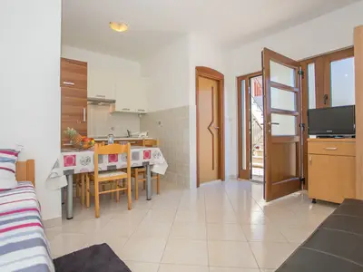 Studio-Apartment Punta für 2 Personen in der Nähe des Strandes in Mali Maj.