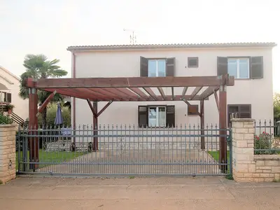 Ferienwohnung für 5 Personen (47 m²) in Poreč 1/10