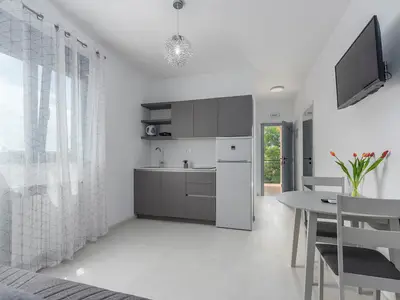 Ferienwohnung für 3 Personen (35 m²) in Poreč 3/10