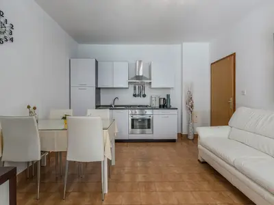 Ferienwohnung für 4 Personen (65 m²) in Poreč 3/10