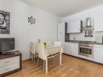 Ferienwohnung für 4 Personen (65 m²) in Poreč 4/10