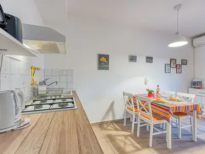 Ferienwohnung für 3 Personen (48 m²) in Poreč 2/10