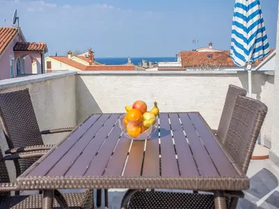 Ferienwohnung für 4 Personen (50 m²) in Poreč 1/10