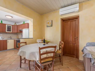 Ferienwohnung für 6 Personen (90 m²) in Poreč 4/10