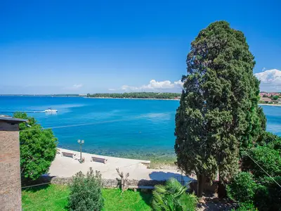 Ferienwohnung für 4 Personen (64 m²) in Poreč 1/10