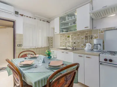 Ferienwohnung für 3 Personen (35 m²) in Poreč 9/10