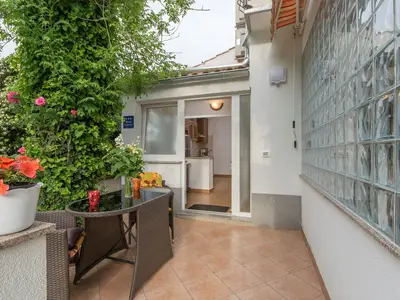 Ferienwohnung für 2 Personen (32 m²) in Poreč 9/10