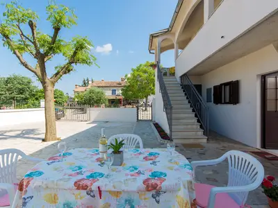 Ferienwohnung für 3 Personen (40 m²) in Poreč 1/10