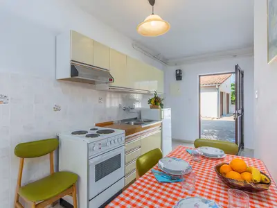 Ferienwohnung für 3 Personen (40 m²) in Poreč 3/10