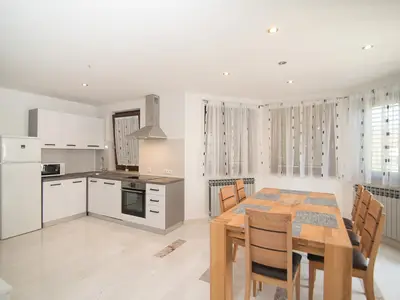 Ferienwohnung für 6 Personen (113 m²) in Poreč 5/10