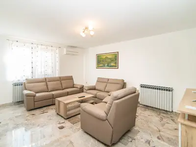 Ferienwohnung für 6 Personen (113 m²) in Poreč 9/10