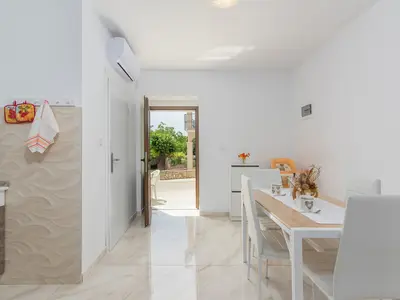 Ferienwohnung für 4 Personen (60 m²) in Poreč 4/10