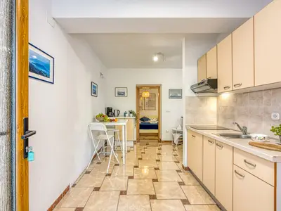 Ferienwohnung für 3 Personen (35 m²) in Poreč 3/10