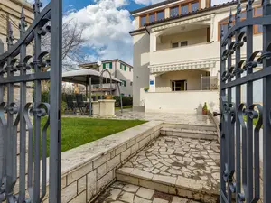 Ferienwohnung für 4 Personen (75 m²) in Poreč