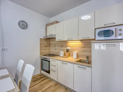Ferienwohnung für 5 Personen (56 m²) in Poreč 5/10