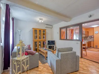 Ferienwohnung für 2 Personen (60 m²) in Poreč 1/10