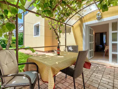 Ferienwohnung für 2 Personen (40 m²) in Poreč 2/10